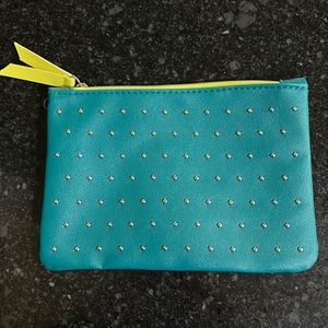 Ipsy makeup bag